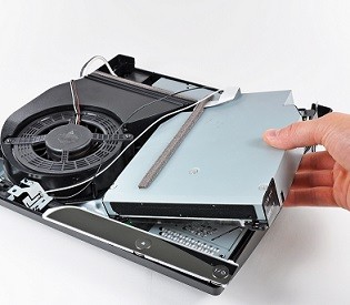 Riparazione lettore rotto o danneggiato su Ps3 Slim